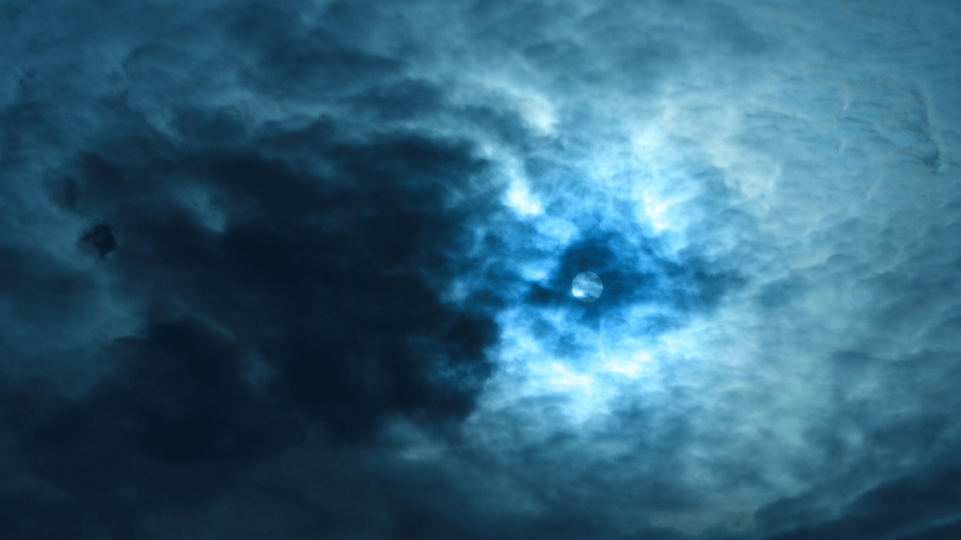 Eclipse-de-Sol-escorpio-la-fuerzza